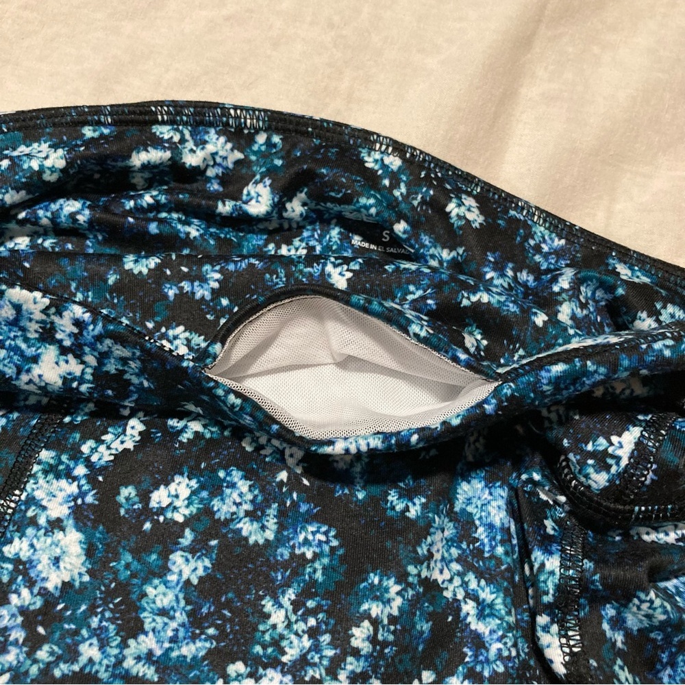 ZELOS Blue and Black Floral Leggings - Picture 12 of 14